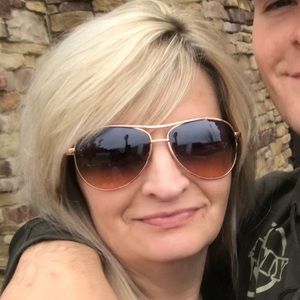 Meet your Posher, Mary ann